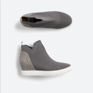 DV by Dolce Vita Kumari high top sneaker grey